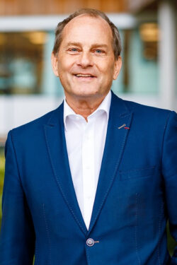 600x600-rvb_alexander_eggermont-1-small-6603e074007bb